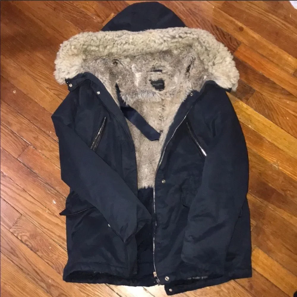 ✨HP✨Zara Navy Fur Lined Parka with Detachable Hood✨